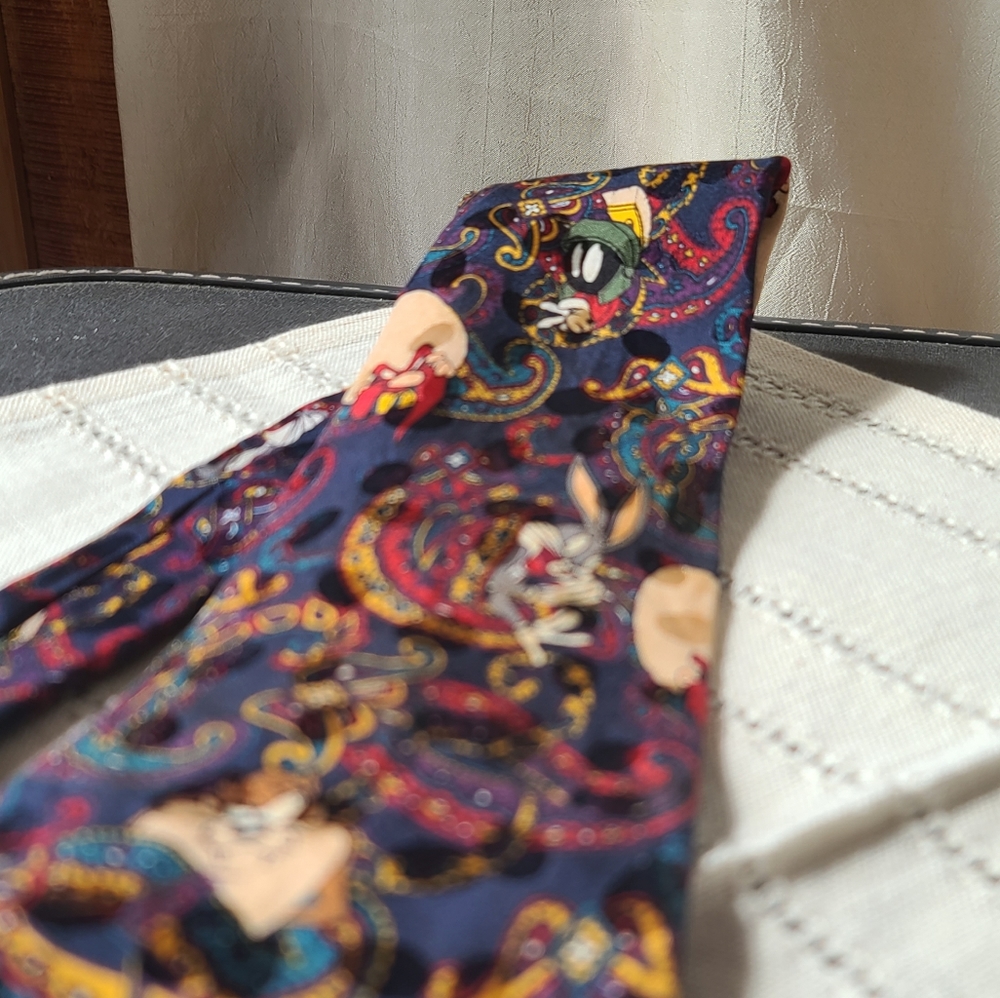 1995 Vintage RARE Looney Tunes Mania silk tie - Picture 4 of 8